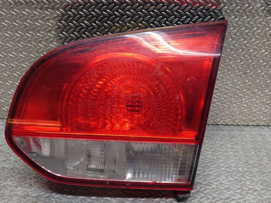 Baklykt høyre indre til VW Golf VI 2008-2012  (VOLKSWAGEN|5K0945094G|5K0 945 094 G|5K0.945.094.G)