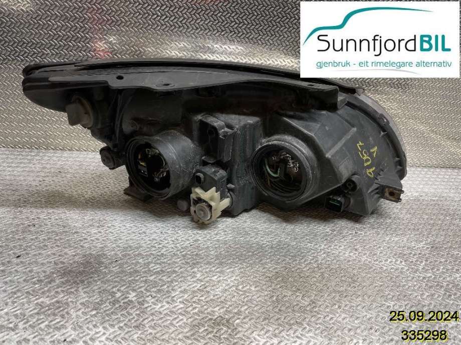 Frontlykt venstre halogen til Hyundai i30 2007-2012 (Type I)  (HYUNDAI|921012L120|)