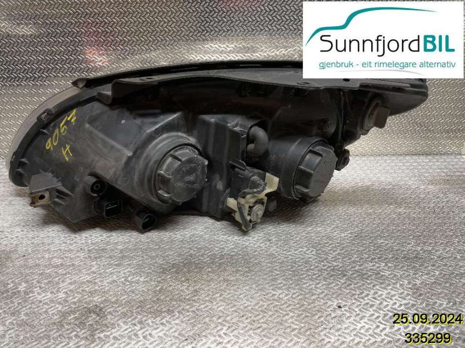 Frontlykt høyre halogen til Hyundai i30 2007-2012 (Type I) (HYUNDAI|921042L120|)