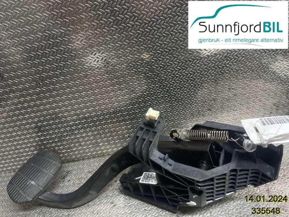 Pedal gass/brems/clutch til BMW 2-Serie, 2014-2021 (F22/F23) (F22/F23) (BMW|35006856596)