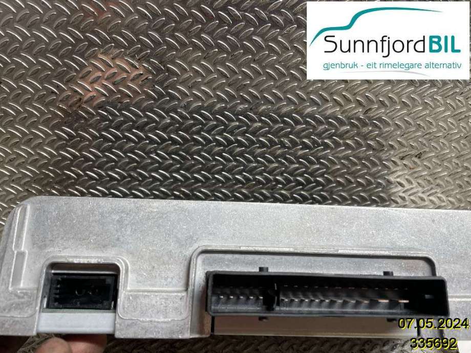 Bilstereo forsterker til Audi A4 2007-2014 (Type IV) (B8) (B8) (AUDI|8T0035223AD|)