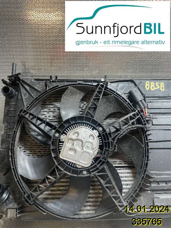Radiator (automat gir) til BMW 2-Serie, 2014-2021 (F22/F23) (F22/F23) (BMW|17117617630)