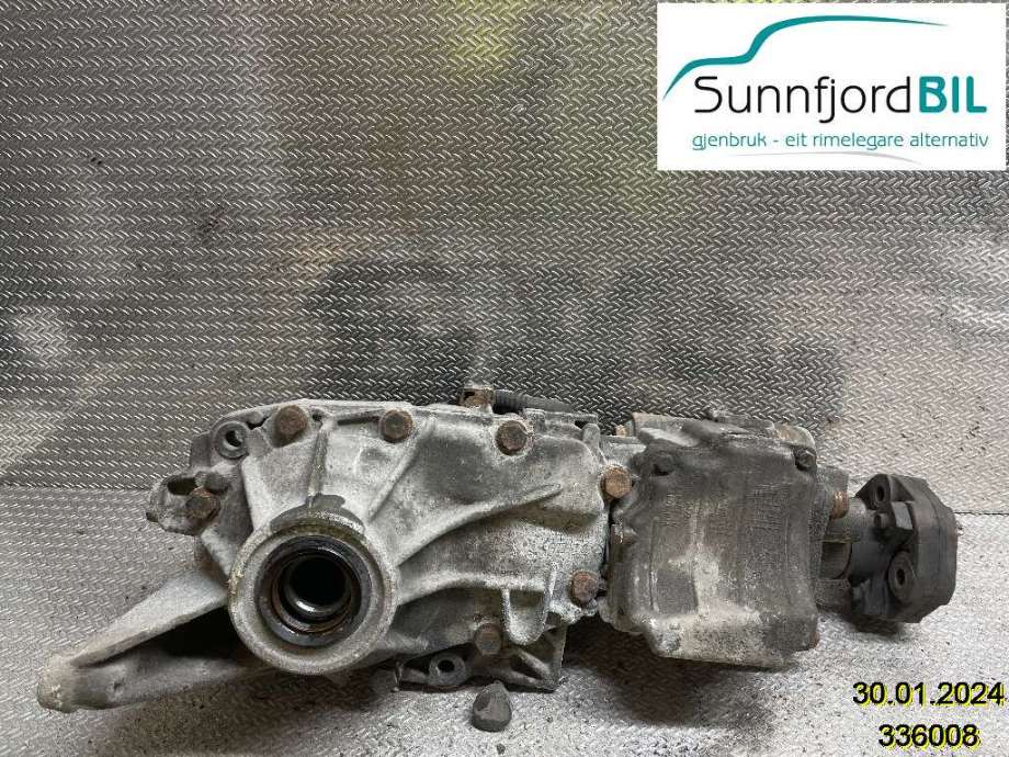 Kardang klokke bak til BMW 2-Serie 2014-2021 (F22/F23) (F22/F23) (BMW|33108841514|)