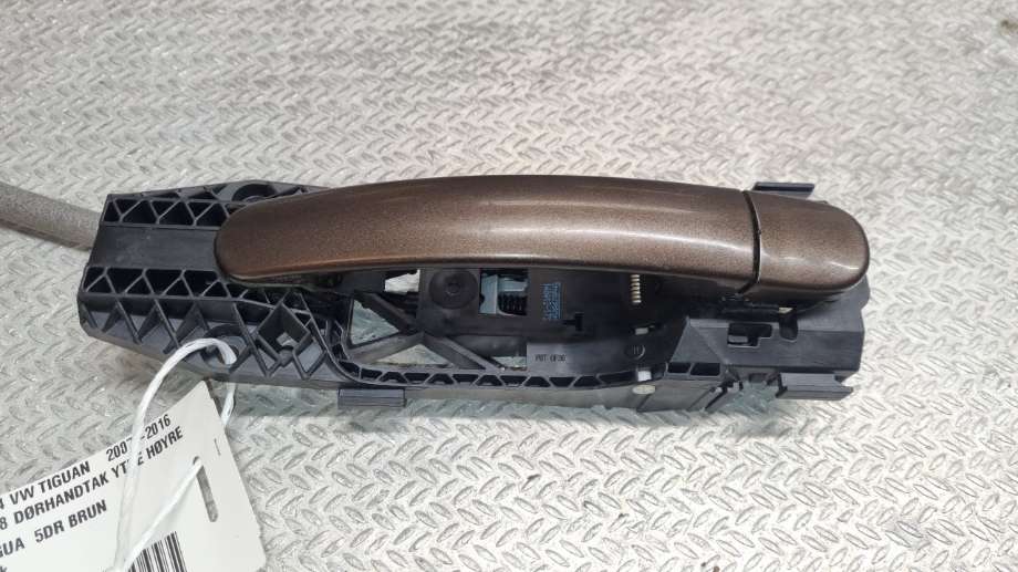 Dørhåndtak utv høyre til VW Tiguan, 2011-2016 (Type I, Fase 2)  (VOLKSWAGEN|5N0 839 885 H)