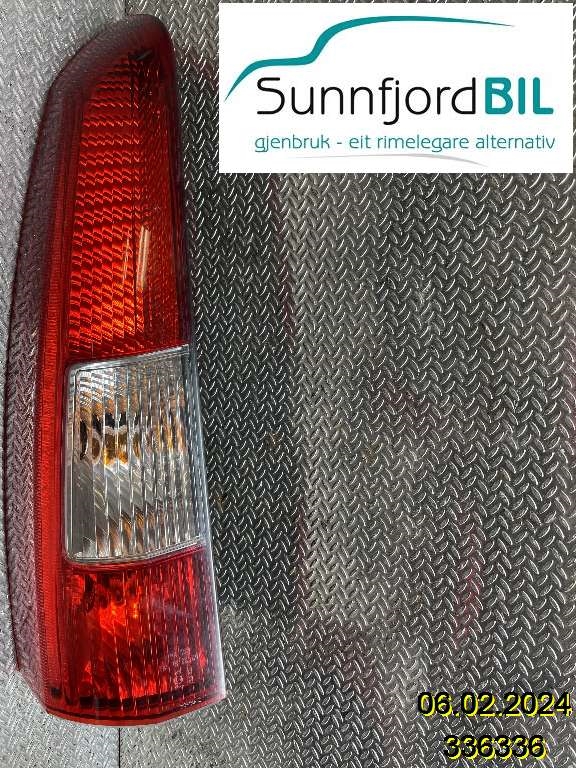 Baklykt venstre til Volvo V70, 2000-2004 (Type II, Fase 1)  (VOLVO|)