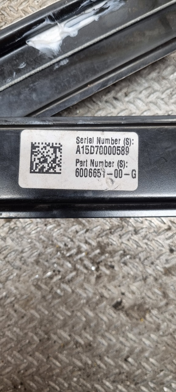 Ruteheis til Tesla Model S, 2013-2016 (Fase 1)  (TESLA|600665100G)