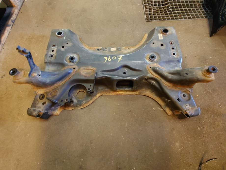 Travers foran hoved til Peugeot Expert 2016-->> (Type III)  (PEUGEOT|98 394 049 80|98 219 036 80|)
