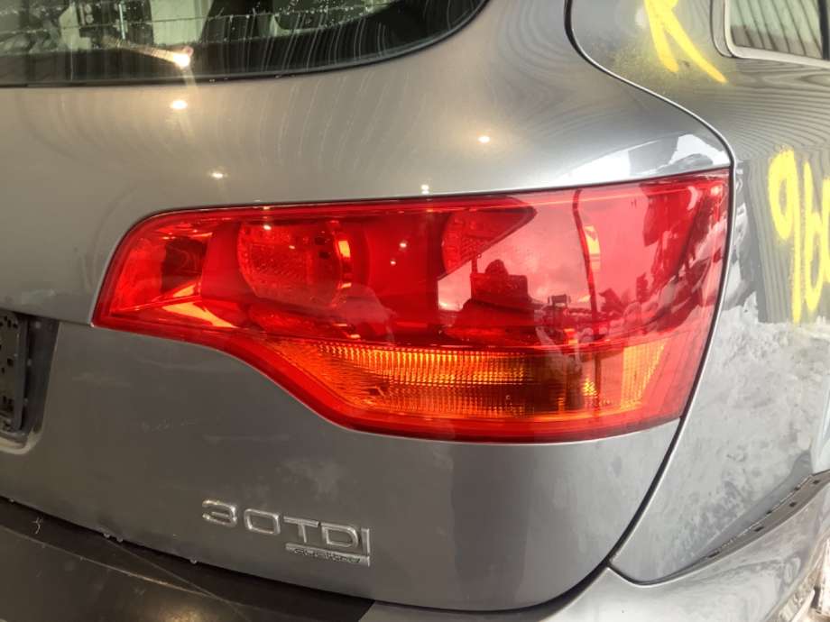 Baklykt høyre til Audi Q7, 2006-2010 (Type I, Fase 1)  (AUDI|4L0 945 094)