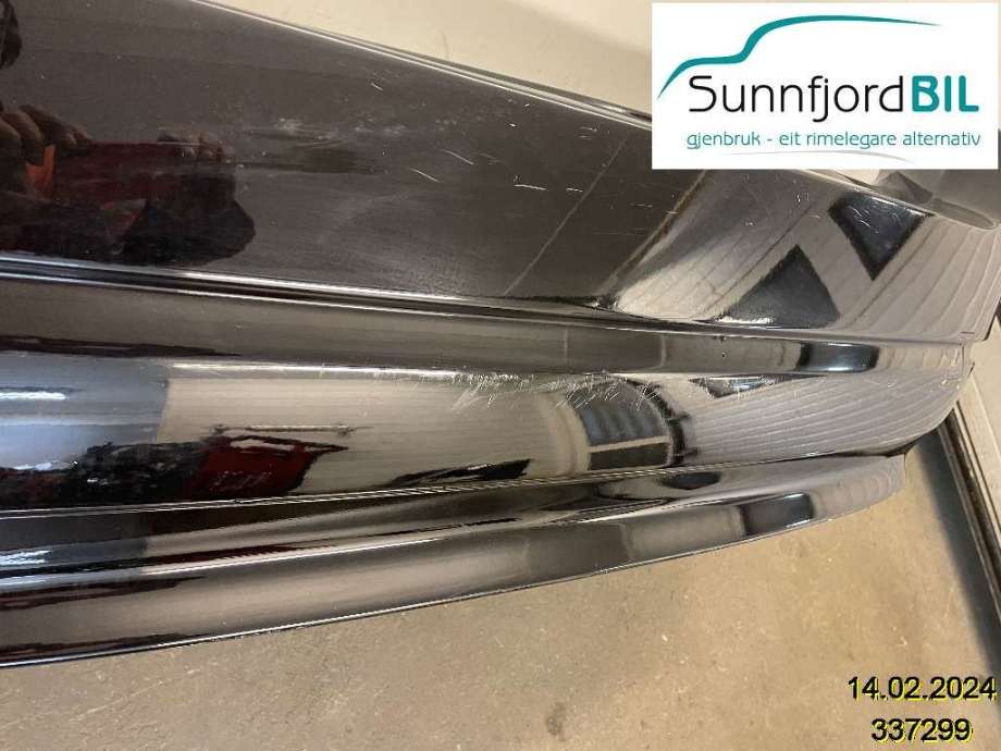 Støtfanger bak til BMW 5-Serie 2010-2017 (F10/F11) (F10/F11) (BMW|51 12 7 238 521|)