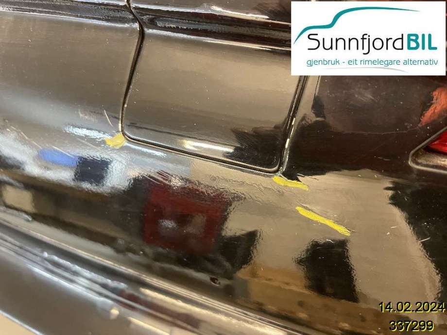Støtfanger bak til BMW 5-Serie 2010-2017 (F10/F11) (F10/F11) (BMW|51 12 7 238 521|)