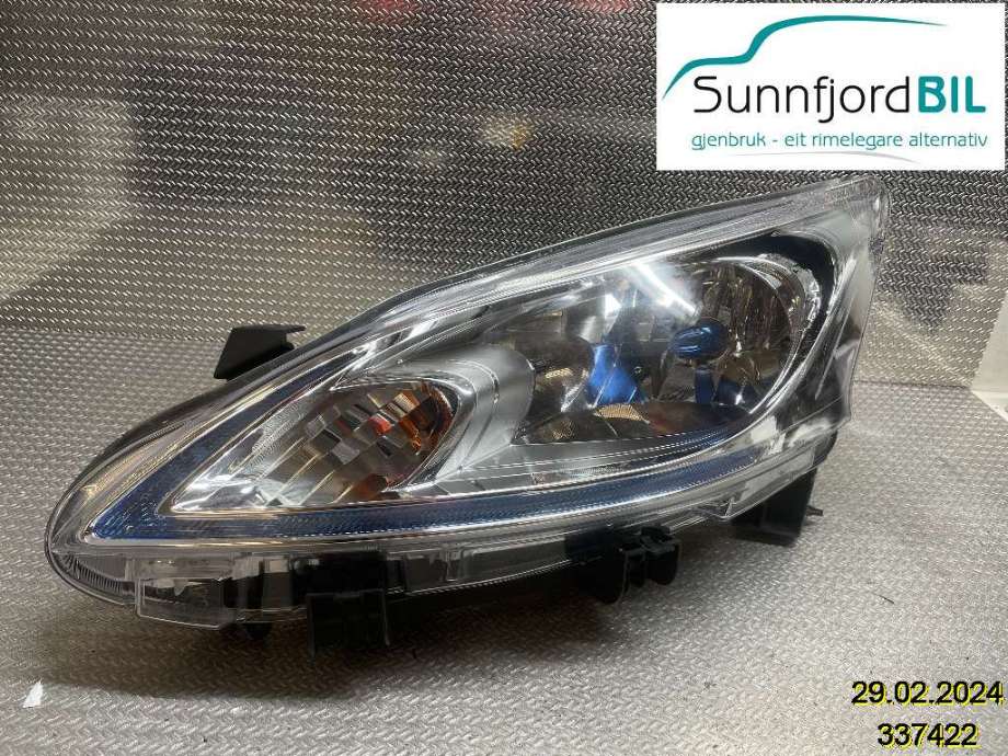 Frontlykt venstre halogen til Nissan E-NV200, 2014-->>  (NISSAN|260604FA0A)