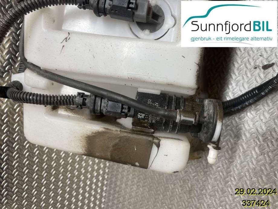 Spylerpumpe foran til Toyota Proace, 2016-->> (Type II)  (TOYOTA|9811794780)