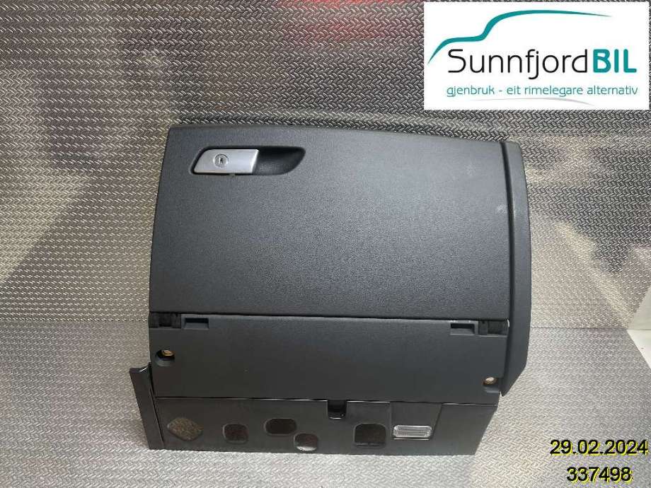 Hanskerom til Audi A6, 2011-2014 (Type IV, Fase 1) (C7) (C7) (AUDI|4G1 857 104 B)