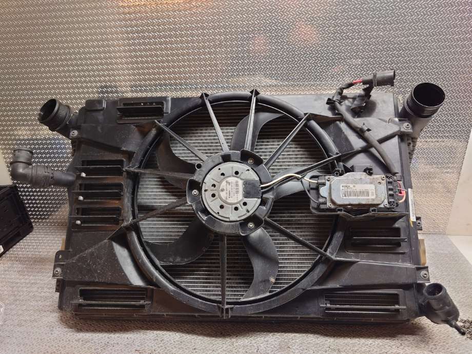 Kjølevifte til VW Golf VI, 2008-2012  (VOLKSWAGEN|1K0121203AN)