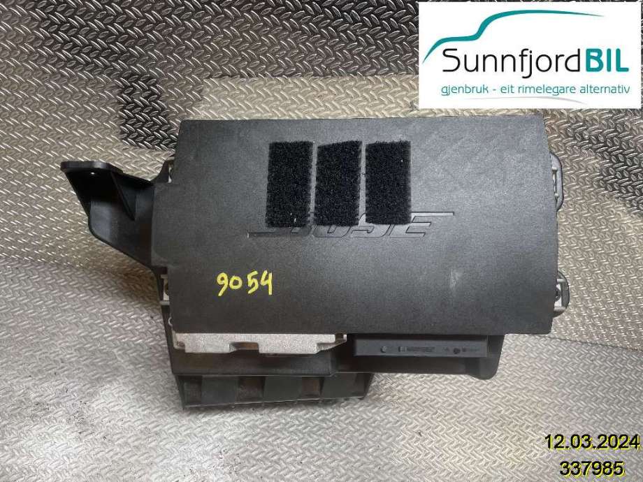 Bilstereo forsterker til Audi A6, 2011-2014 (Type IV, Fase 1) (C7) (C7) (AUDI|4G0 035 223 C)