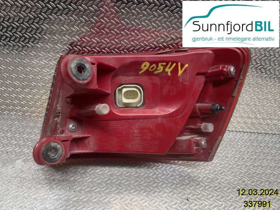 Baklykt venstre til Audi A6 2011-2014 (Type IV, Fase 1) (C7) (C7) (AUDI||4G9945095B)