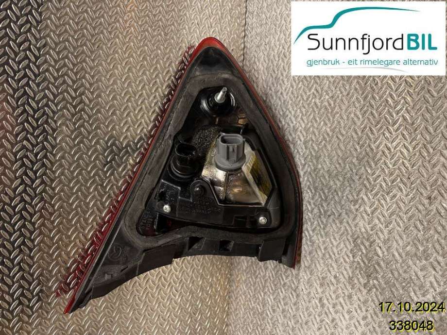 Baklykt høyre indre til Mazda CX-5 2012-2017 (Type I)  (MAZDA|KD53-51-3F0D|KD53513F0D|KA0G513F0C)