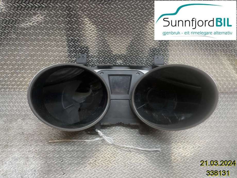 Instrumentpanel til Hyundai Ix35, 2010-2015  (HYUNDAI|940082Y450)