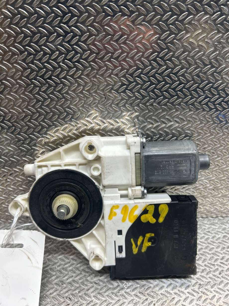 Ruteheis venstre til VW Caddy, 2015-2020 (Type III, Fase 3)  (VOLKSWAGEN|2K5959701A)