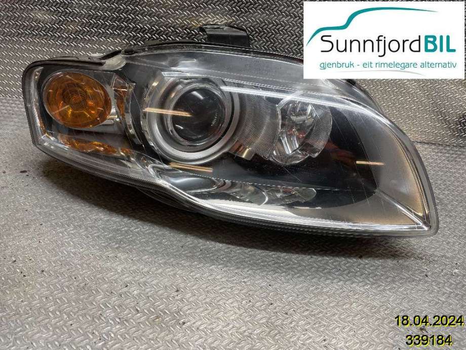 Frontlykt høyre xenon til Audi A4 2004-2008 (Type III) (B7) (B7) (8111052390||8E0941004AM)