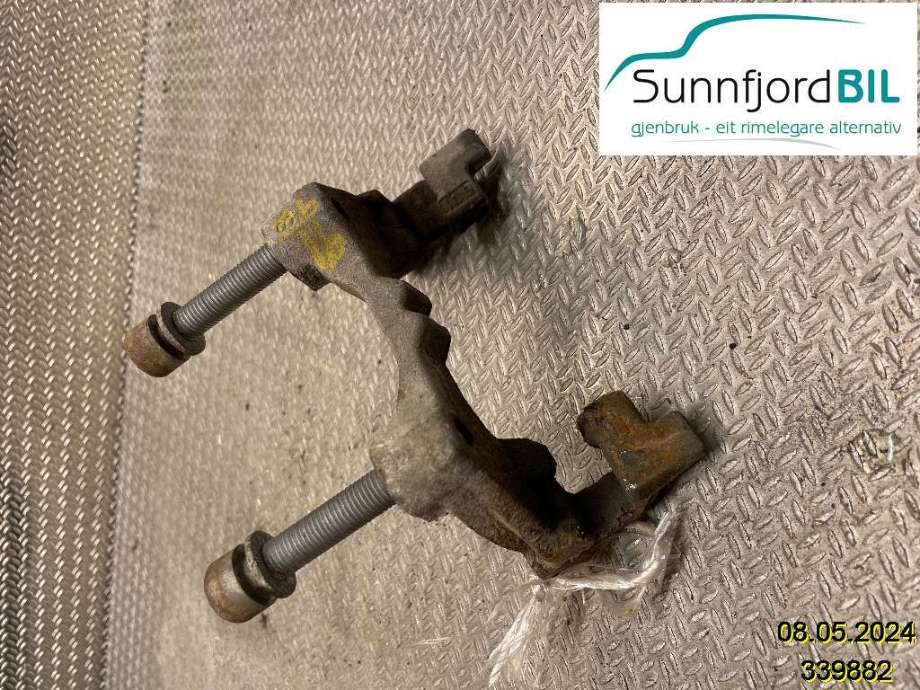 Bremsecaliper brakett til Audi A3, 2012-2016 (Type III, Fase 1)  (AUDI|8V0 615 425)