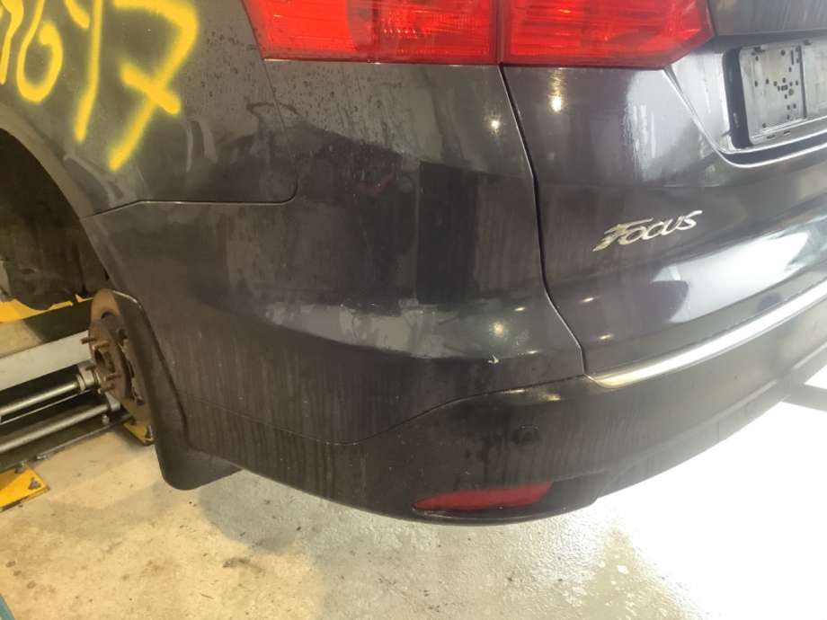 Støtfanger bak til Ford Focus 2011-2014 (Type III, Fase 1)  (FORD|)