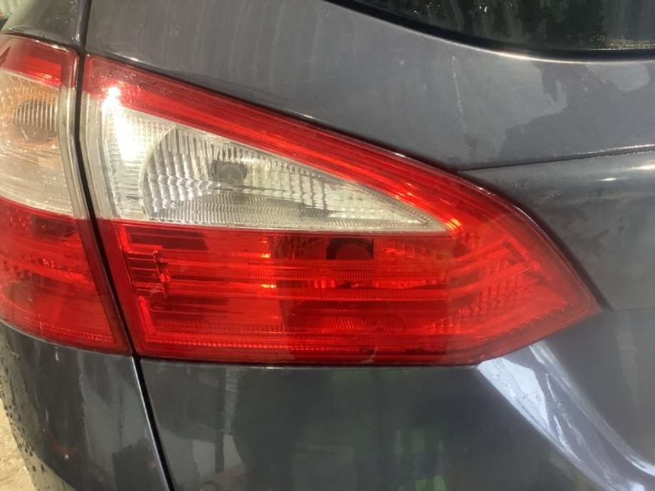 Baklykt venstre indre til Ford Focus, 2011-2014 (Type III, Fase 1)  (FORD|)