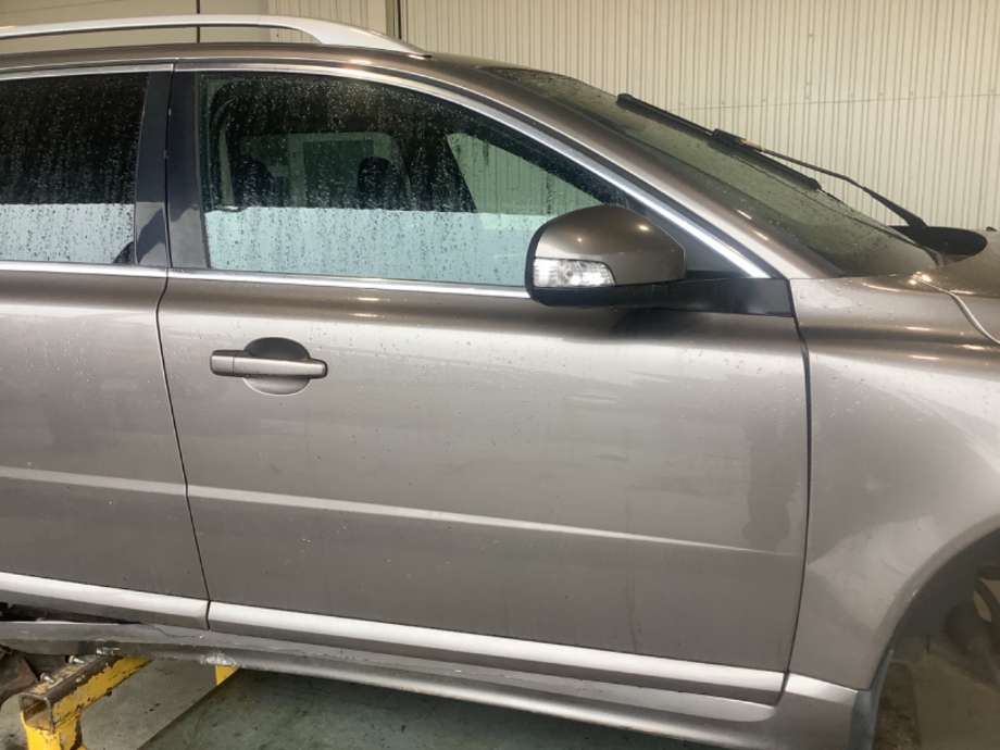 Dør høyre foran til Volvo V70, 2007-2013 (Type III, Fase 1)  (VOLVO|)