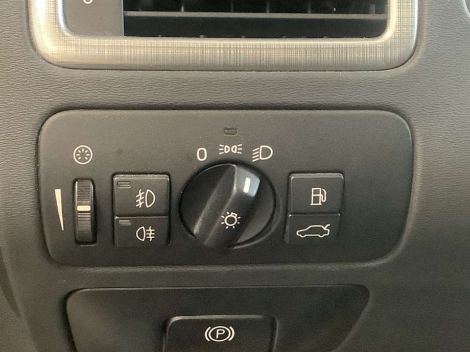 Bryter lys til Volvo V70, 2007-2013 (Type III, Fase 1)  (VOLVO|)