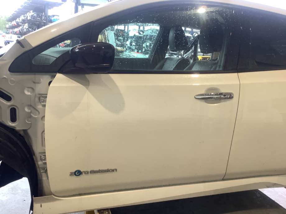 Dør venstre foran til Nissan Leaf, 2018-->> (Type II)  (NISSAN|)