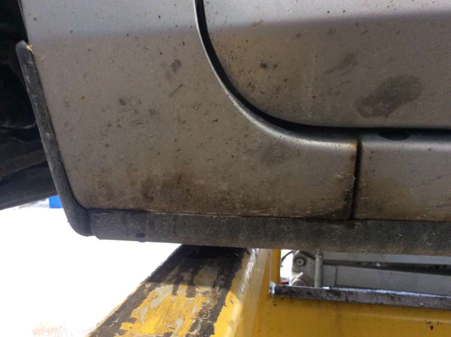 Skjerm venstre foran til Mazda 3 2009-2013 (Type II)  (BBP8-52-211B|)