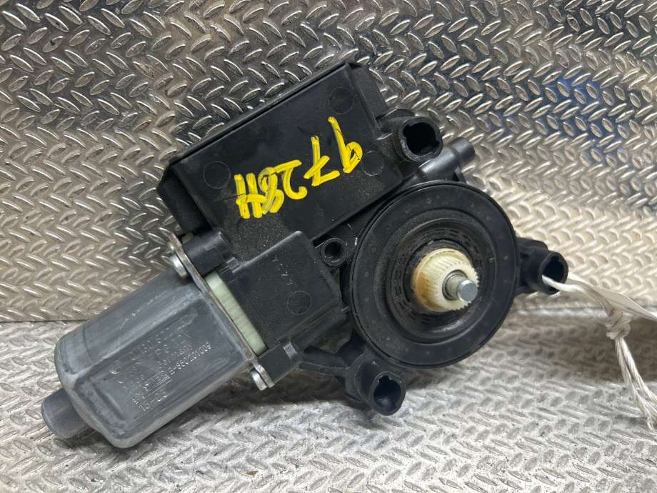 Ruteheis høyre til VW Transporter / Caravelle, 2015-2019 (T6) (T6) (VOLKSWAGEN|7E0959802R)