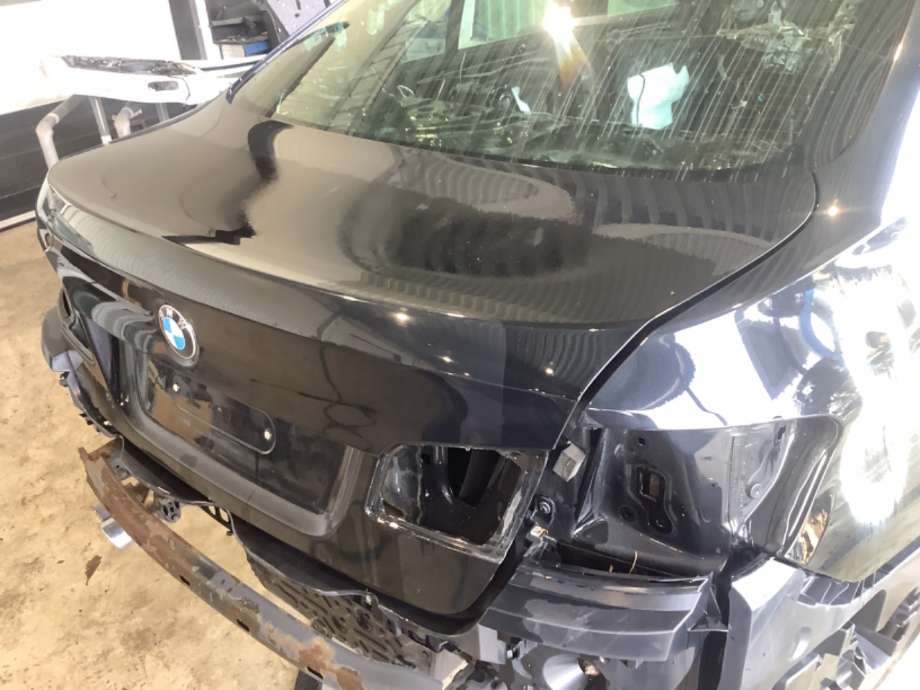 Bakluke sedan til BMW 5-Serie 2010-2017 (F10/F11) (F10/F11) (BMW|41 62 7 240 552|)