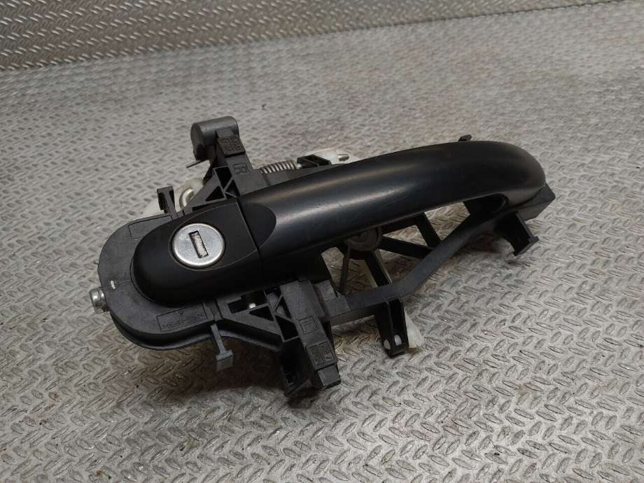 Dørhåndtak utv høyre til VW Transporter / Caravelle 2015-2019 (T6) (T6) (VOLKSWAGEN|7E0 843 703 B  3FZ|7E0843703B 3FZ|)