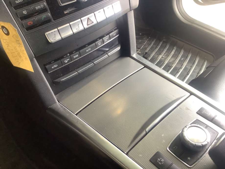Dashbord koppholder til Mercedes E-Klasse, 2013-2016 (Fase 2) (W212) (W212) (MERCEDES|)