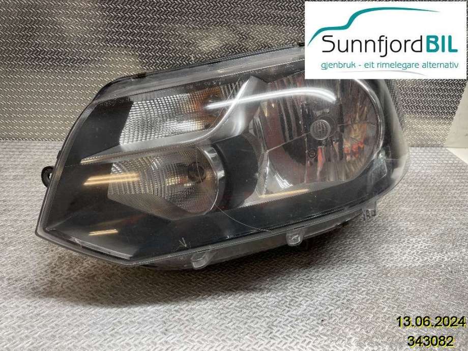 Frontlykt venstre halogen til VW Transporter / Caravelle 2009-2015 (Fase 2) (T5) (T5) (VOLKSWAGEN|7E1 941 015 T|7E1 941 015 R|7E1 941 015 H)