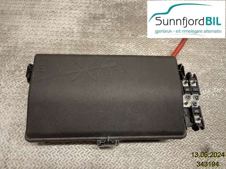 Sikringsboks til Opel Insignia A 2009-2014  (OPEL||13345496)
