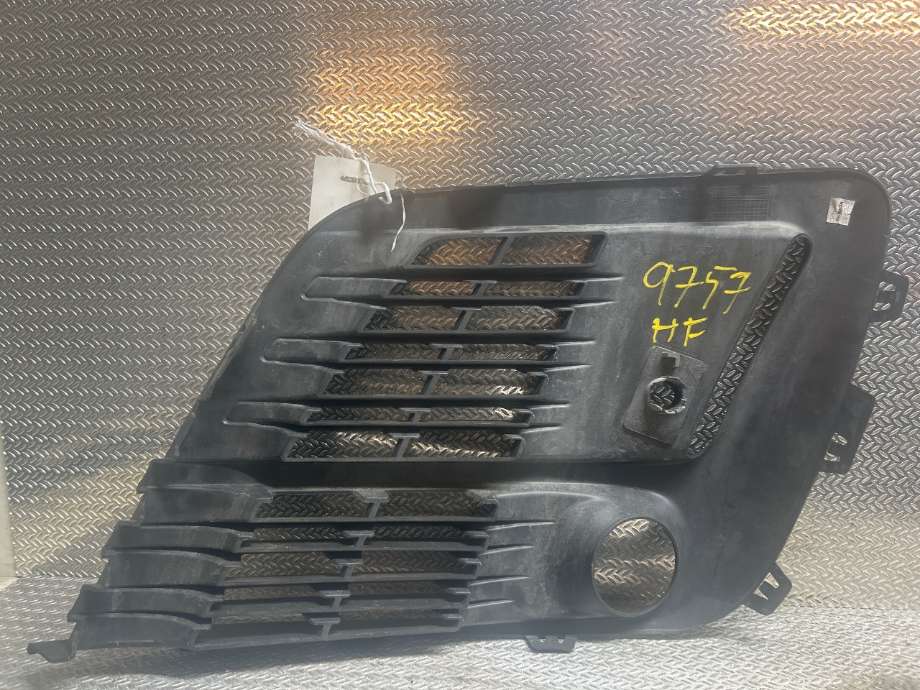Grill høyre til Citroën Jumpy 2016-->> (Type III)  (CITROEN|98117939XT|98 117 939 XT|)