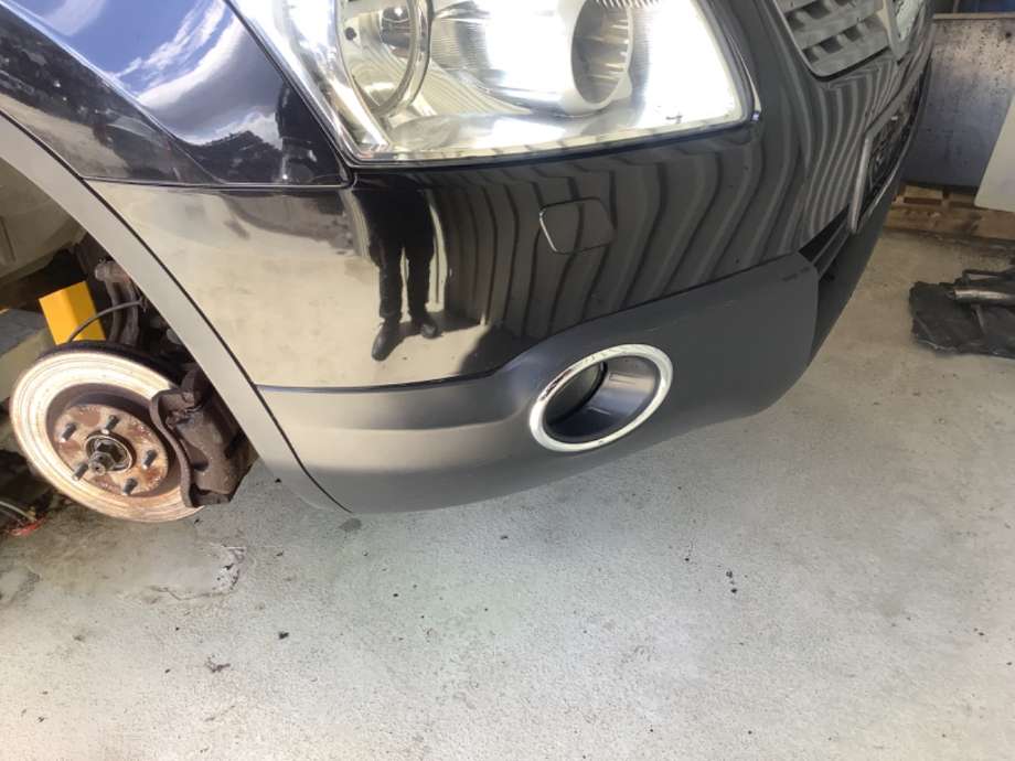 Støtfanger foran til Nissan Qashqai 2007-2010 (Type I, Fase 1)  (NISSAN|62022JD30H|)