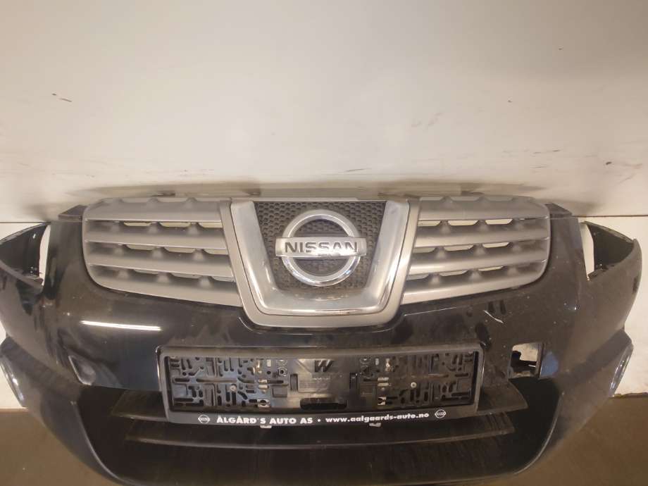 Grill til Nissan Qashqai 2007-2010 (Type I, Fase 1)  (NISSAN|62310JD00D|)
