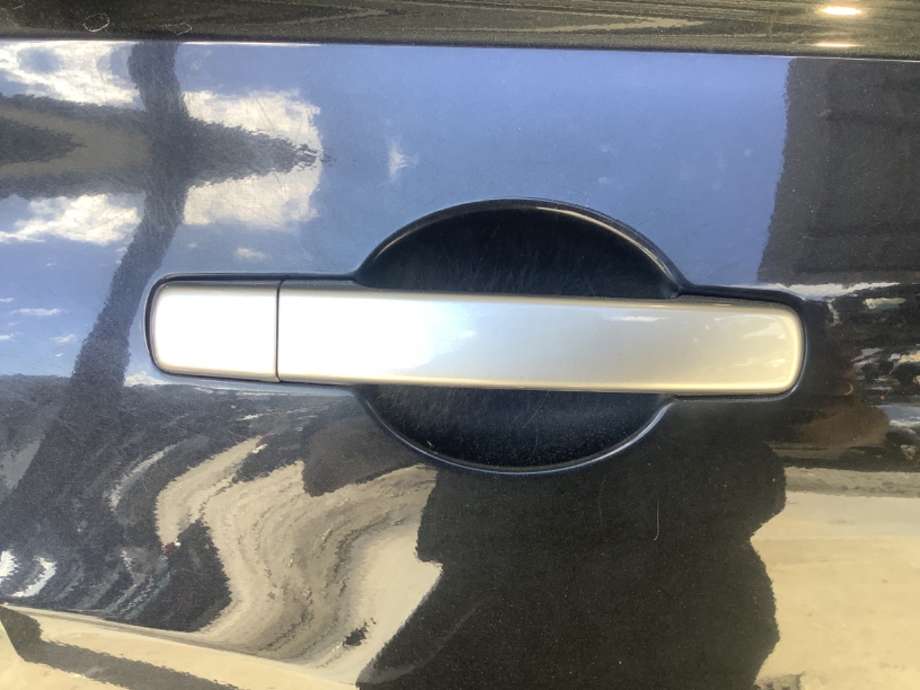 Dørhåndtak utv høyre bak til Nissan Qashqai 2007-2010 (Type I, Fase 1) (NISSAN|)