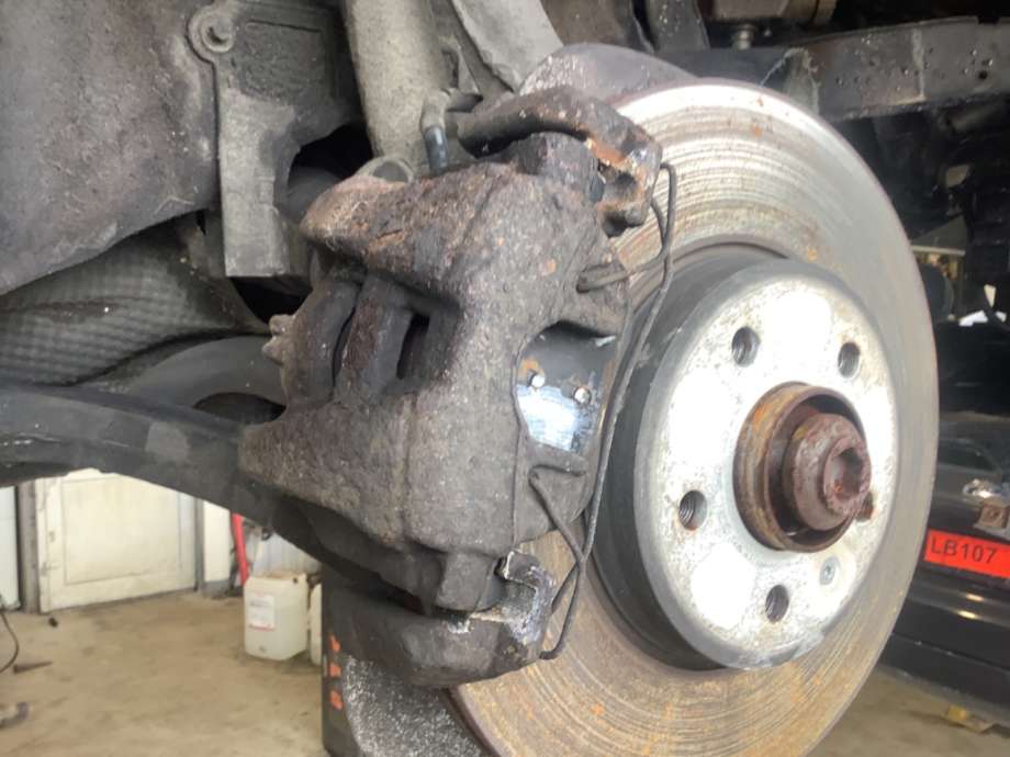 Bremsecaliper høyre foran til Audi A5, 2007-2016 (Type I)  (AUDI|8K0615124C)