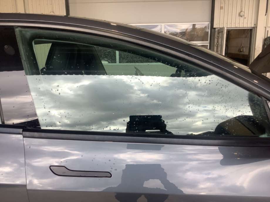 Siderute høyre foran til Tesla Model 3, 2018-2023 (Fase 1)  (TESLA|)