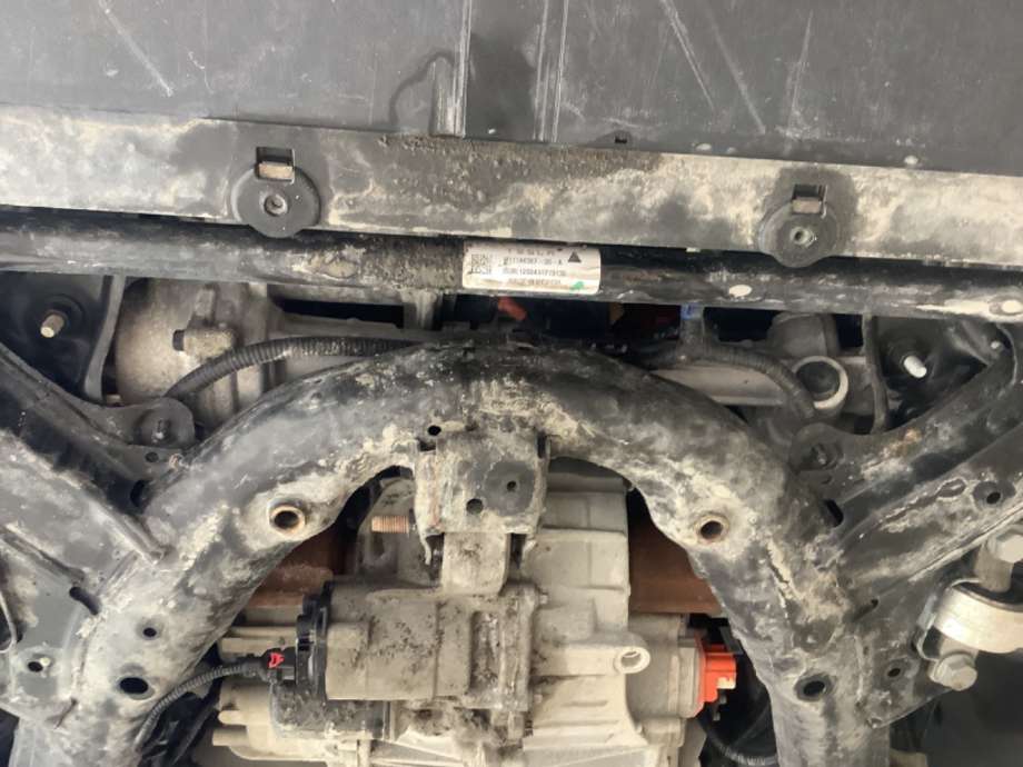 Tannstang til Tesla Model 3, 2018-2023 (Fase 1)  (TESLA|)