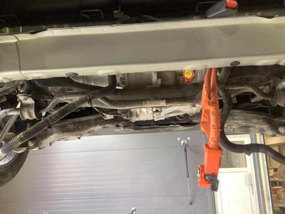 Travers bak til Tesla Model 3 2018-2023 (Fase 1)  (TESLA|104457500F|)