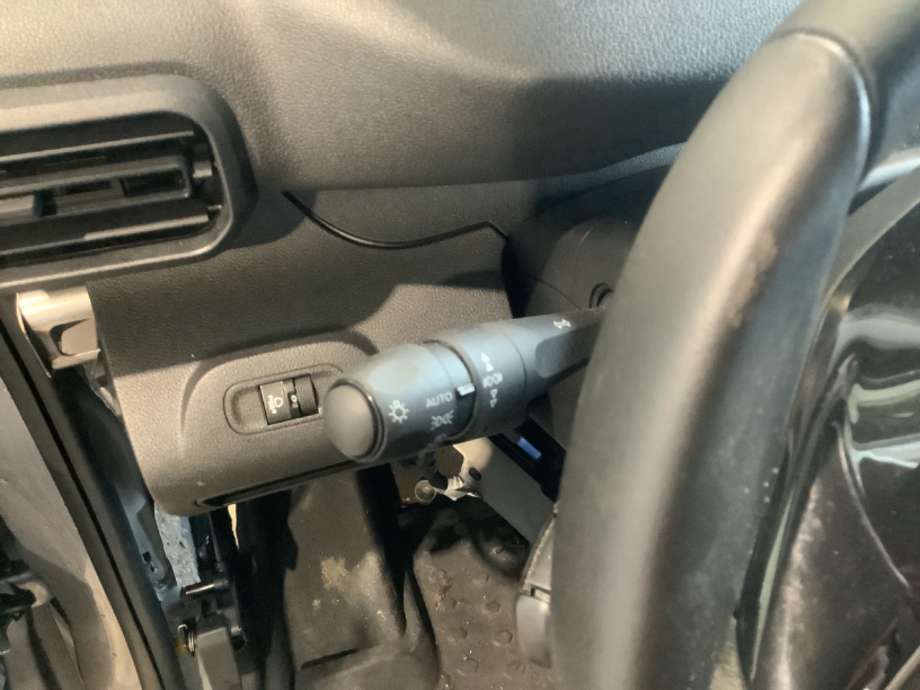 Bryter combi til Peugeot Partner, 2015-2019 (Type II, Fase 2)  (PEUGEOT|98 312 564 ZD)