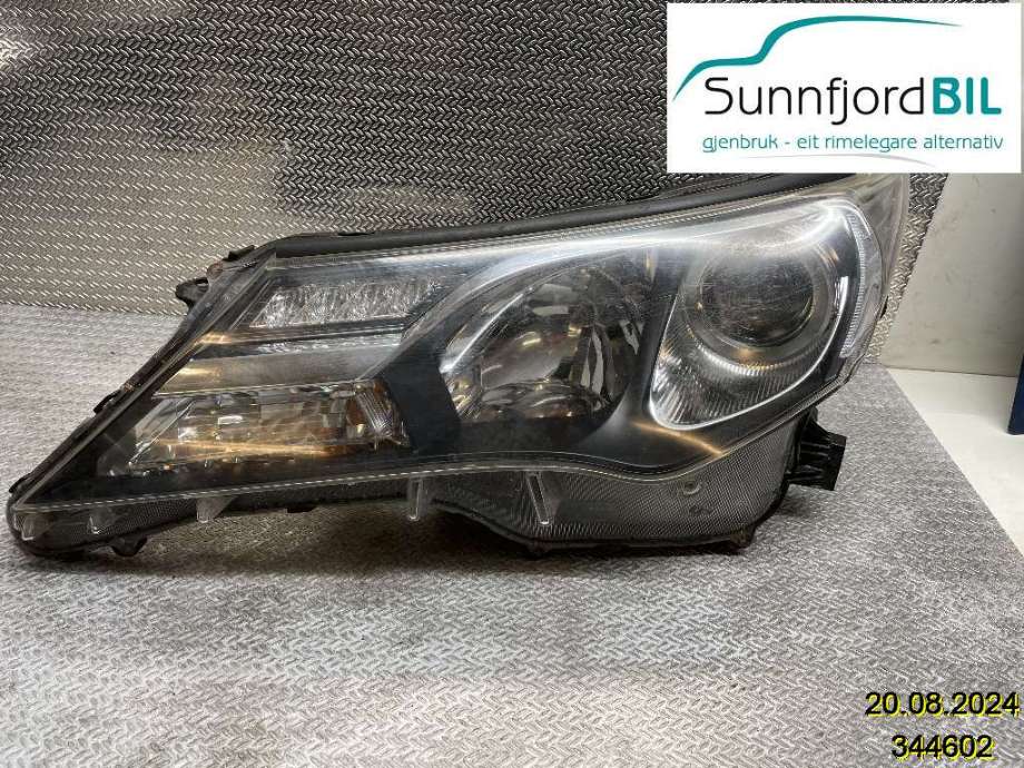 Frontlykt venstre xenon til Toyota RAV4, 2013-2015 (Type IV, Fase 1)  (TOYOTA|8117042542)