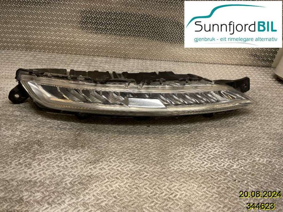 Frontlykt høyre halogen til Citroën C4, Picasso, 2013-2018 (Type II)  (CITROEN|96 760 364 80)
