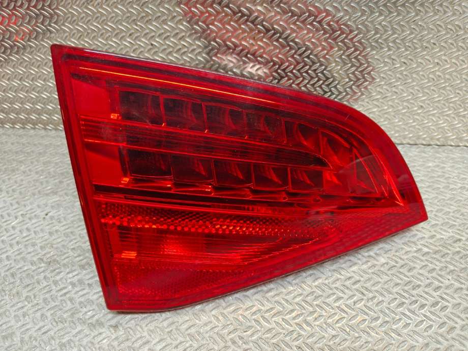 Baklykt venstre indre til Audi A4 2007-2014 (Type IV) (B8) (B8) (AUDI|8K9 945 093 B|)