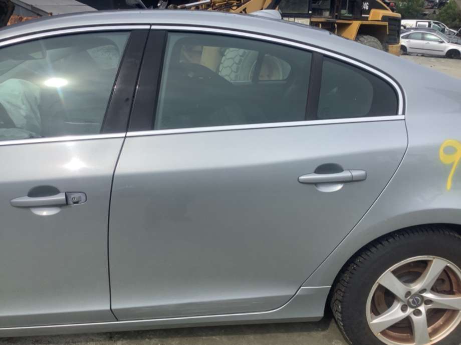 Dør venstre bak til Volvo S60, 2014-2019 (Type II, Fase 2)  (VOLVO|)